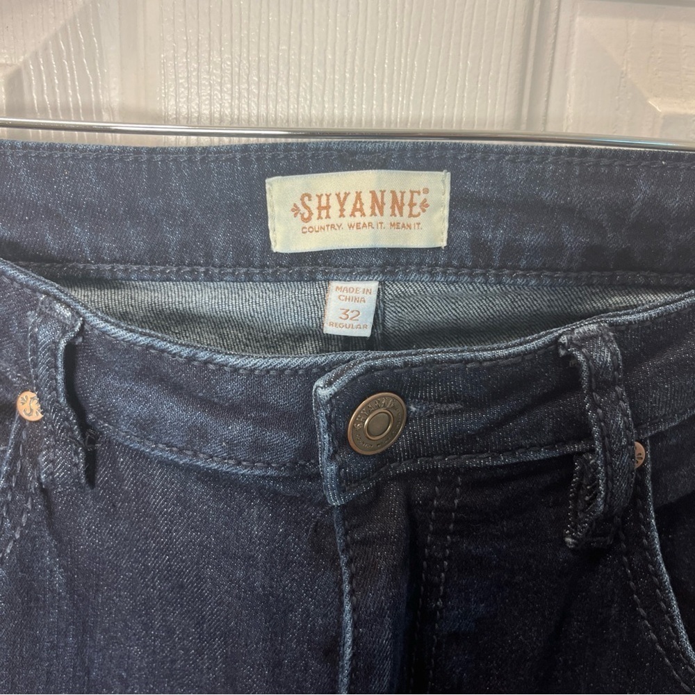 Shyanne Dark Blue Flared Jeans with Embroidered Detail Size 32 Bell bottom - Picture 5 of 14